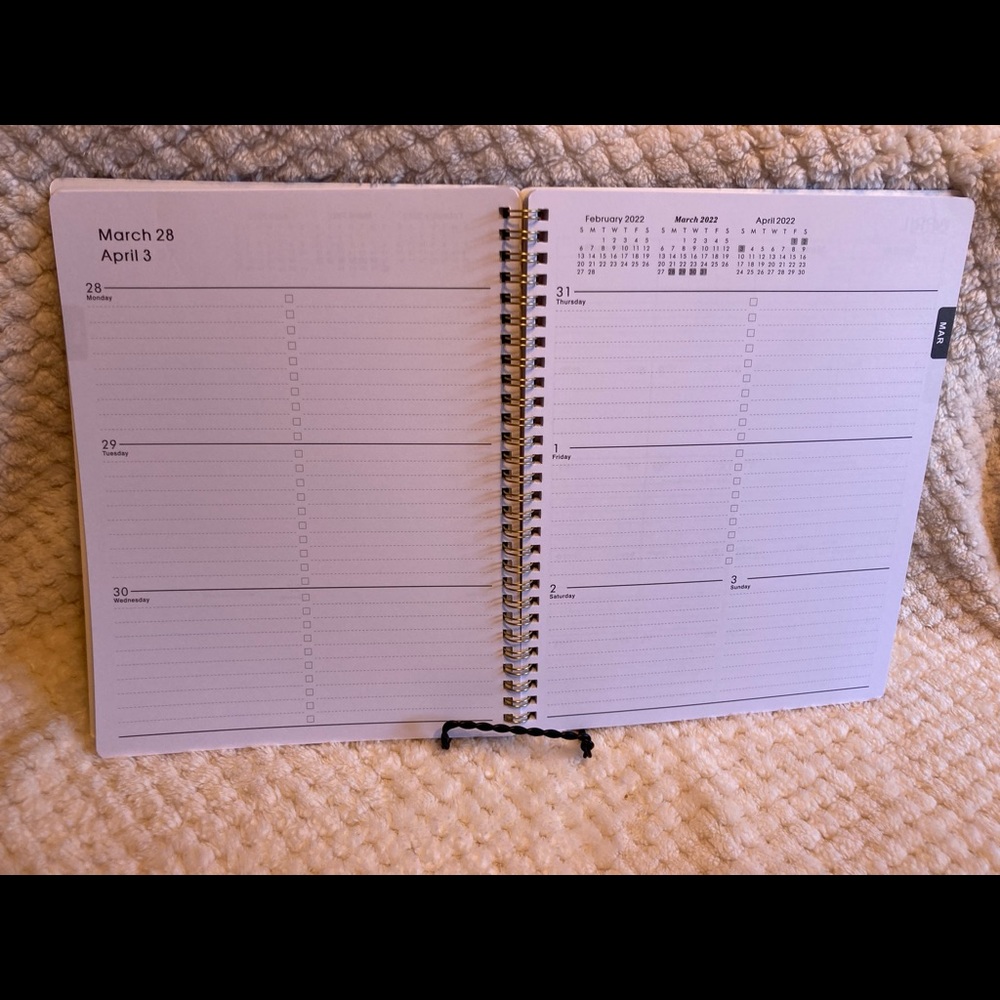 2022 Planner - Picture 4 of 10